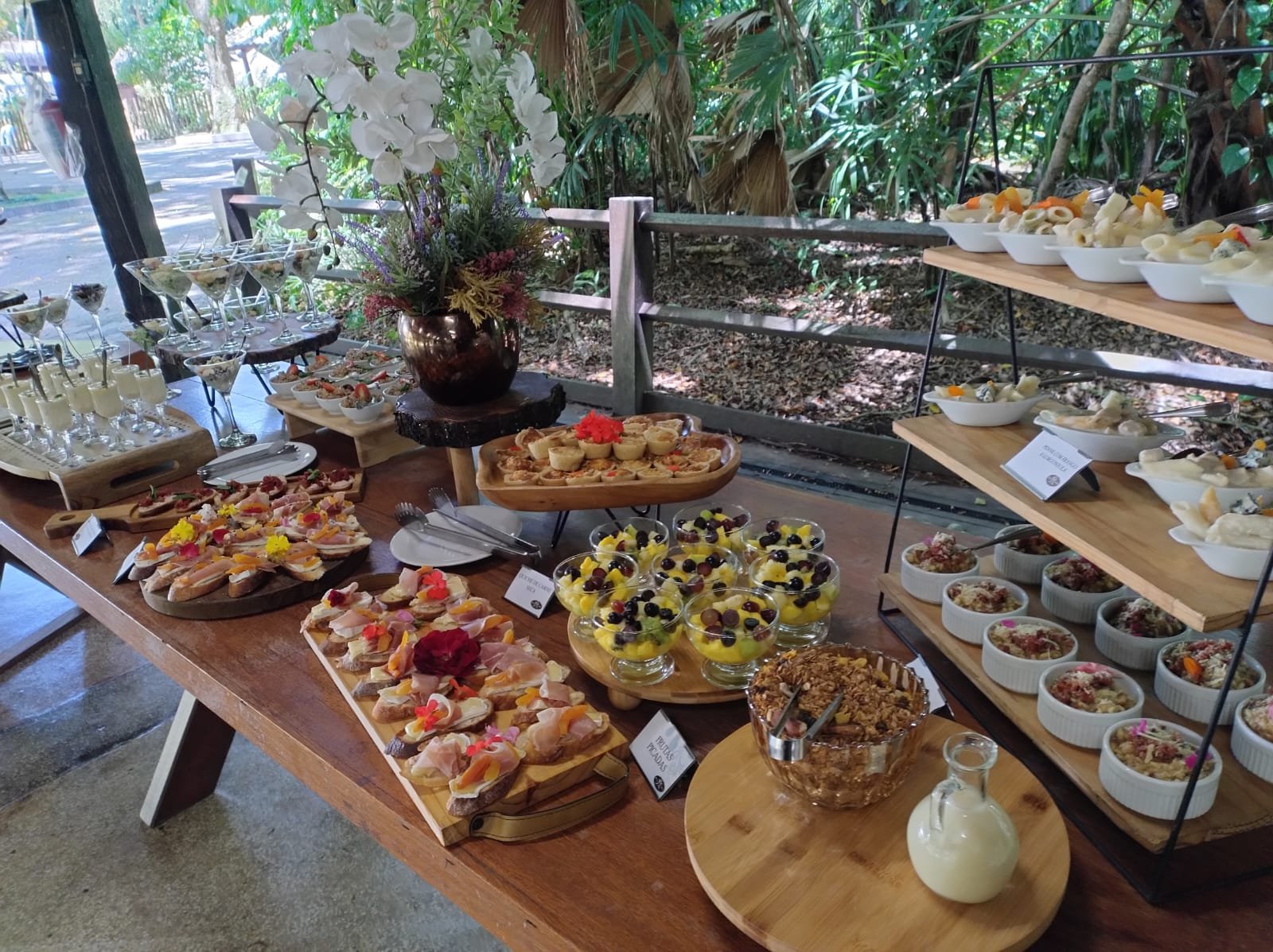 Mesa de brunch Mazinetto